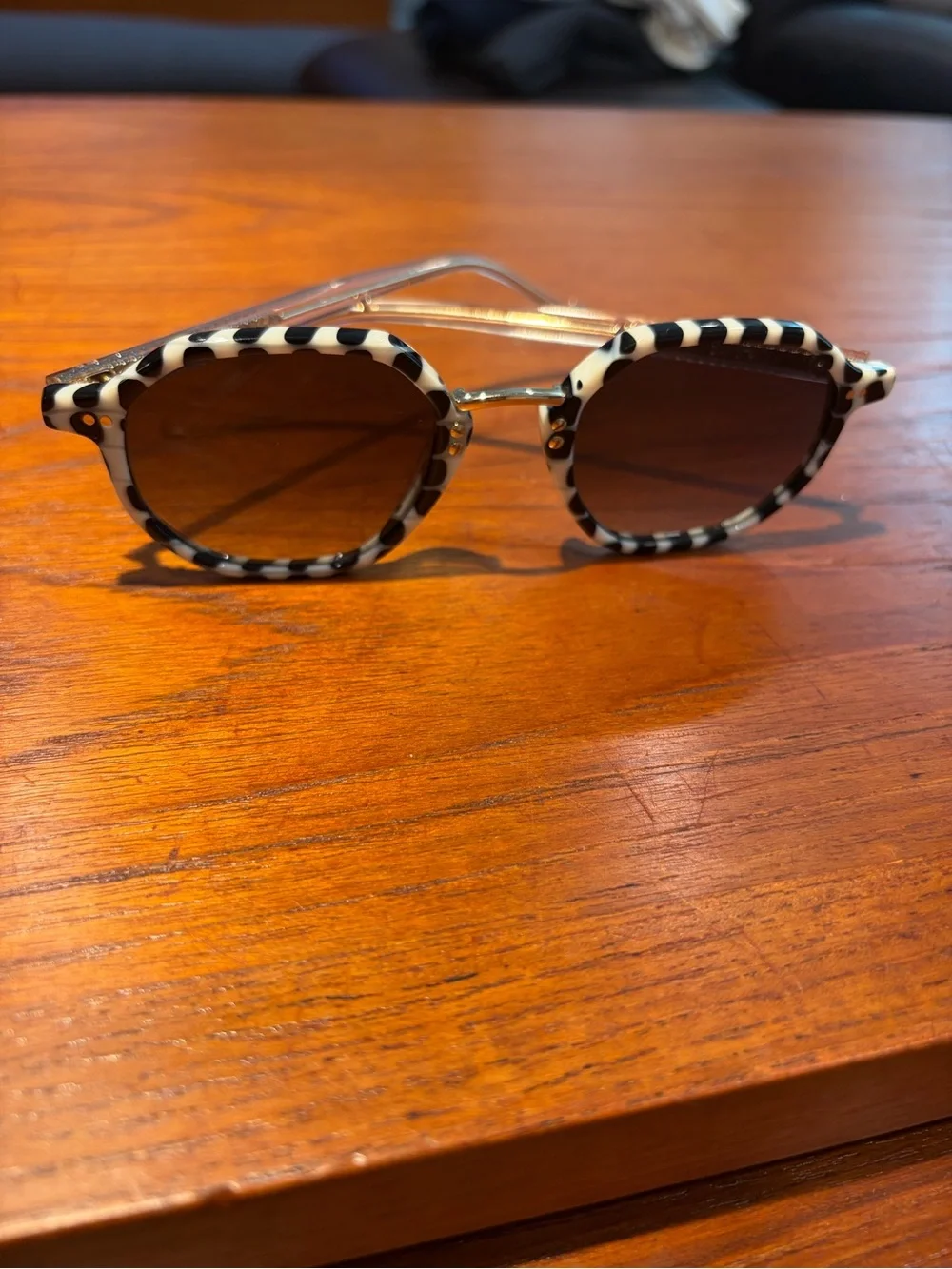 KREWE Dakota Domino + Crystal 12K Black and White Sunglasses with Case and Box